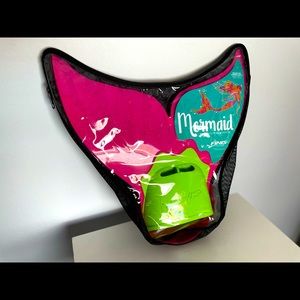 🌴!Brand new! Mermaid Finns. Never opened! For any water occasion 🌊